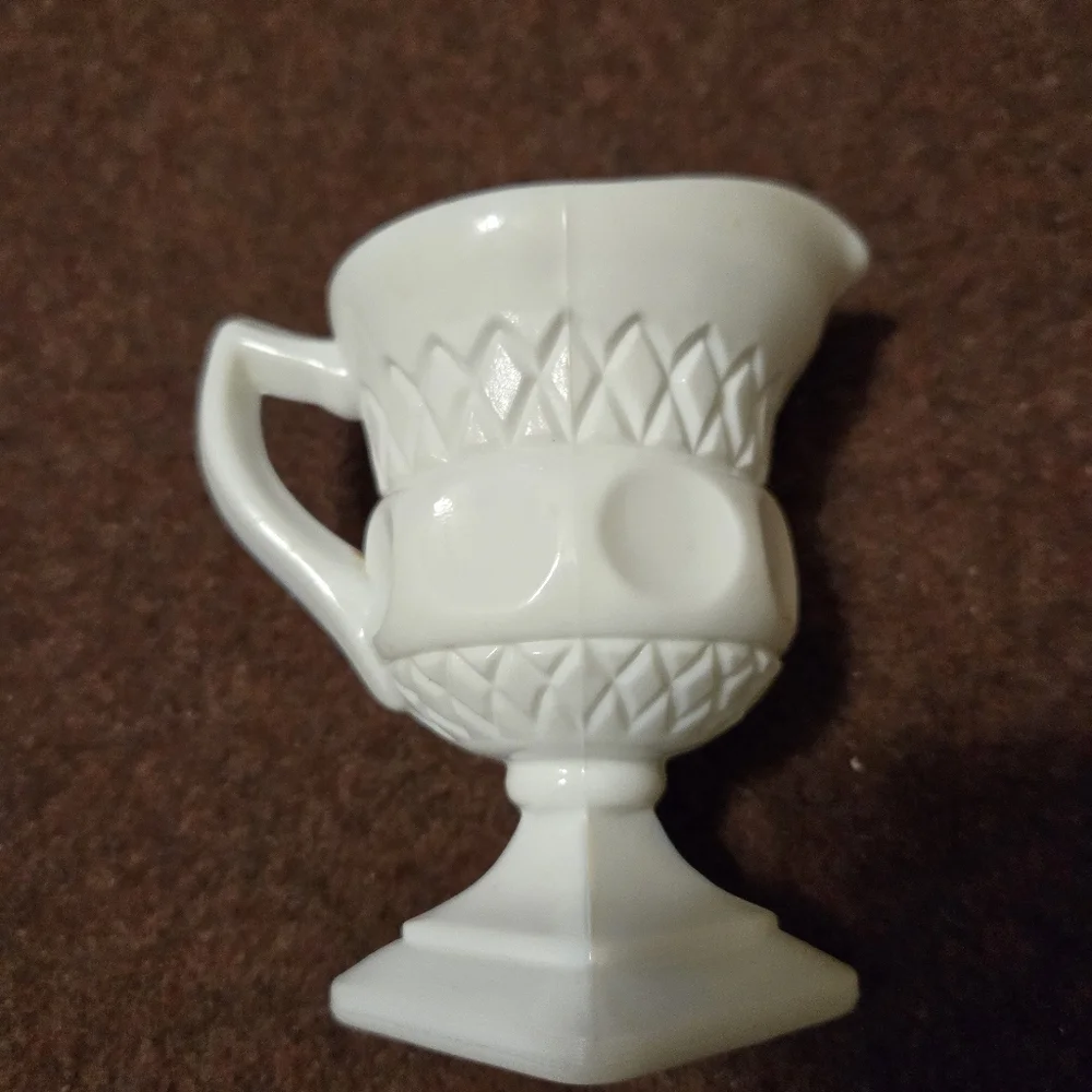 Vintage McKee Plymouth Thumbprint Milk Glass Pedestal Creamer Exc Cond